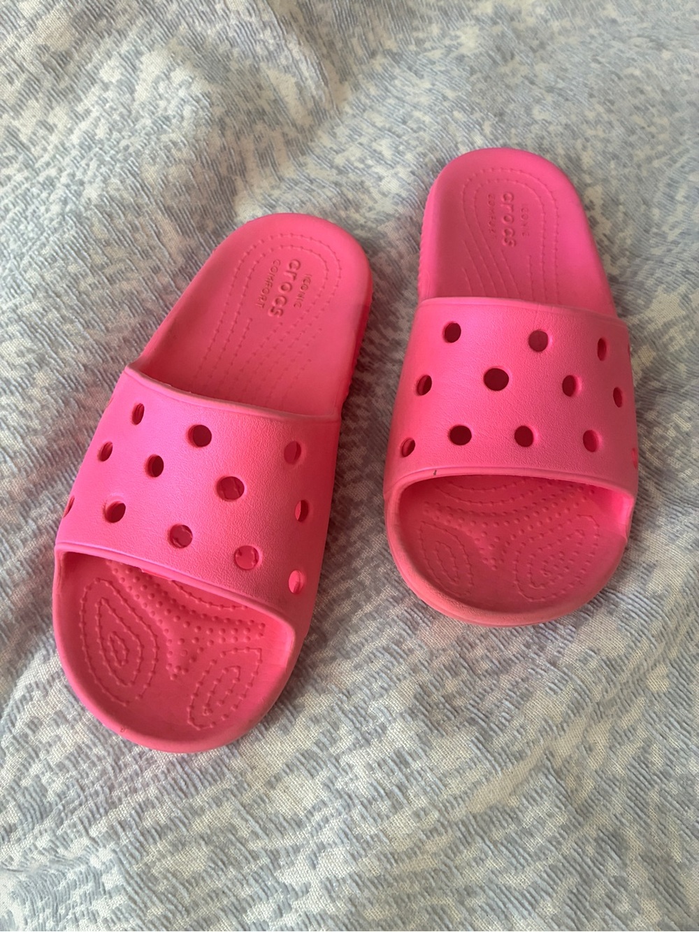 CROCS Kids Bright Pink Slide Sandals